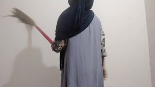 I Found the Maid Alone at Home and Fucked Her